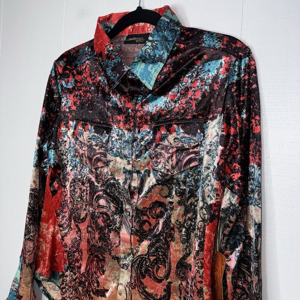 Wrangler Women’s Crushed Velvet Top Button Up Abstract Burnout Size Small NWT - Picture 3 of 5